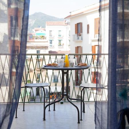 Appartamento Velia Salerno Exteriör bild